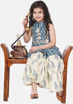 Blue Girls Blue Floral Printed Pleated Kurta With Skirt