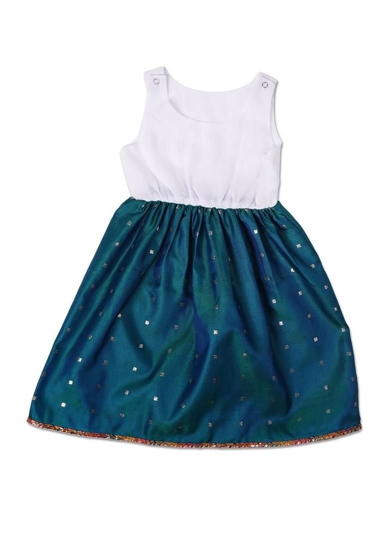 Green Zari Blended Lehenga Choli For Girls - Indya