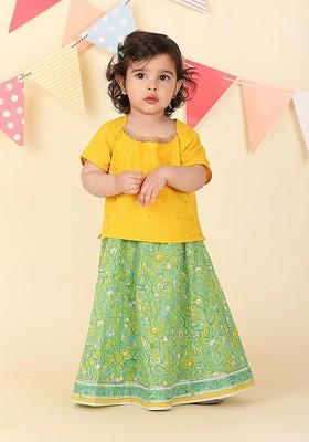 Green Embroidered Cotton Blend Lehenga Choli For Girls