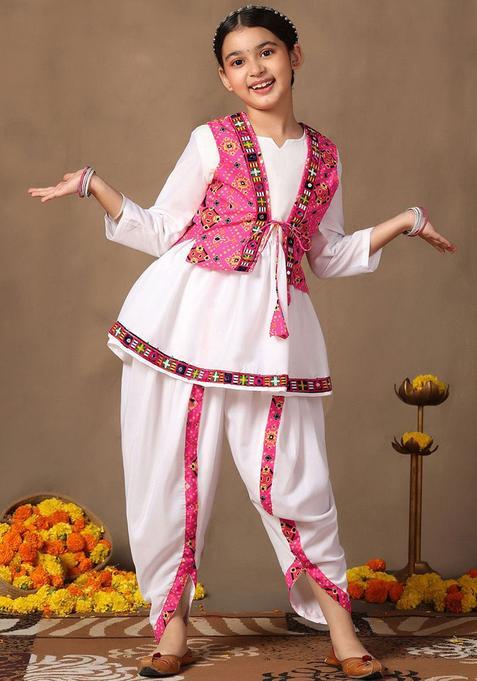 Pink Solid Cotton Kurta Set For Girls — view on Indya