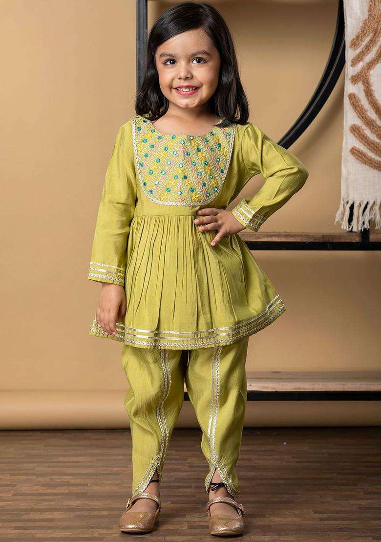 Green Embroidered Silk Kurta Set For Girls - Indya