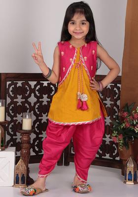 Yellow Solid Cotton Kurta Set For Girls