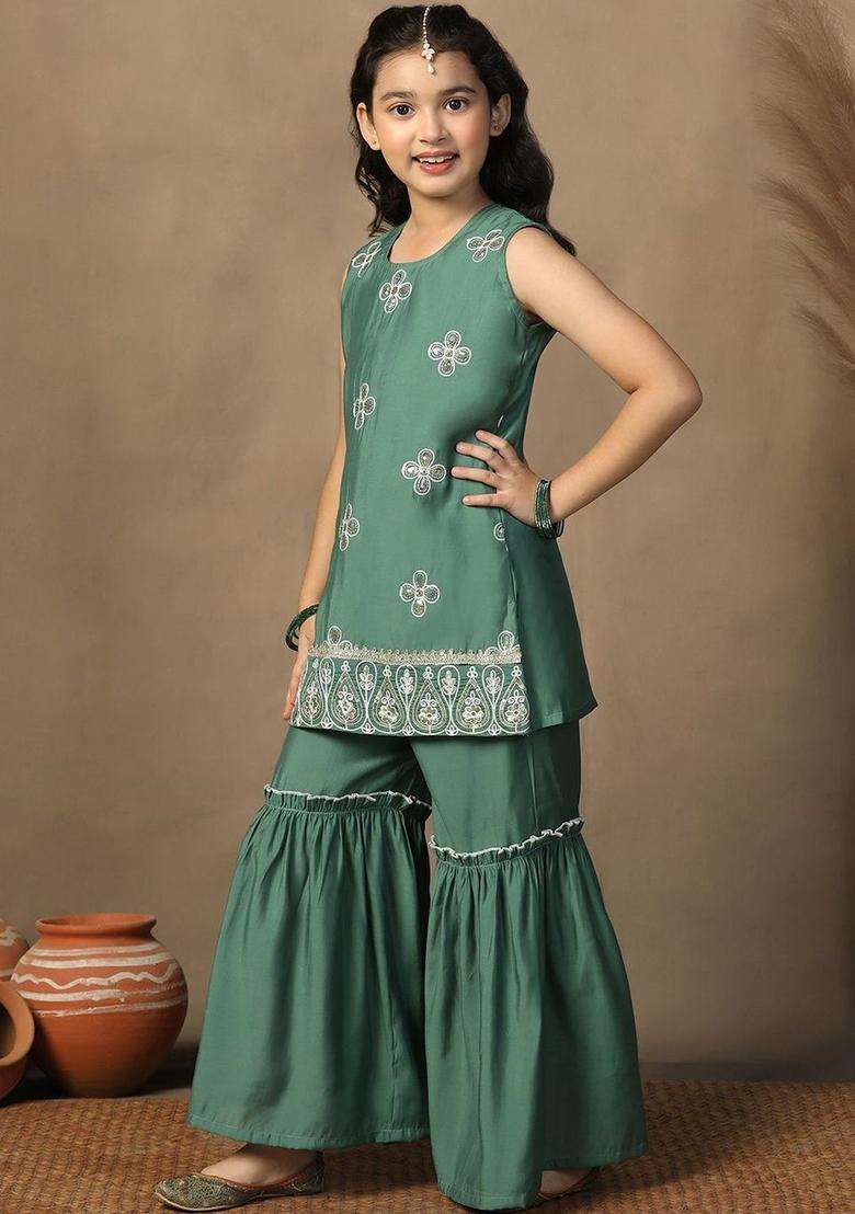 Green Embroidered Silk Kurta Set For Girls - Indya