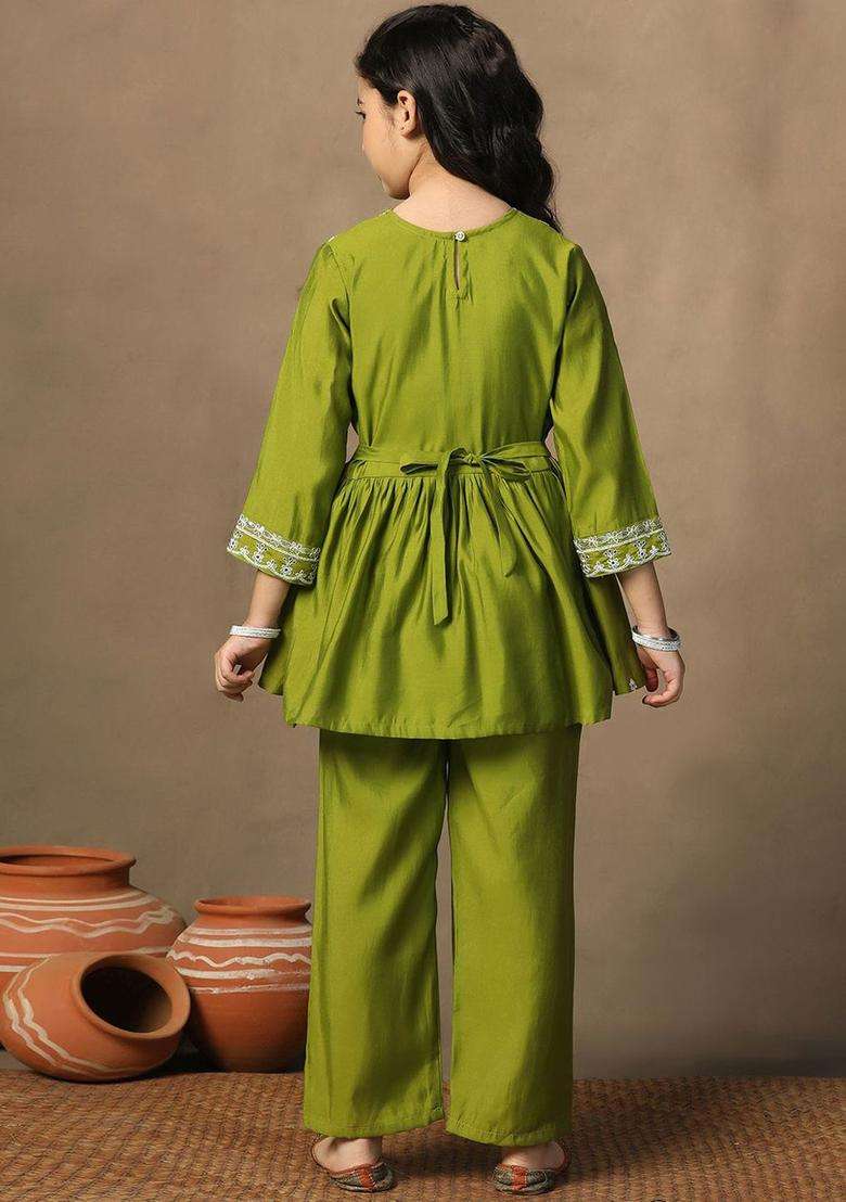 Green Embroidered Silk Kurta Set For Girls - Indya