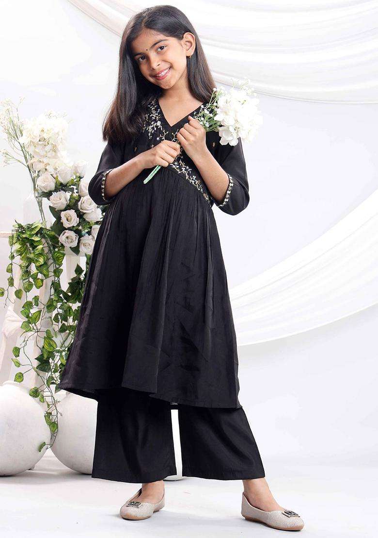 Black Embroidered Silk Kurta Set For Girls - Indya