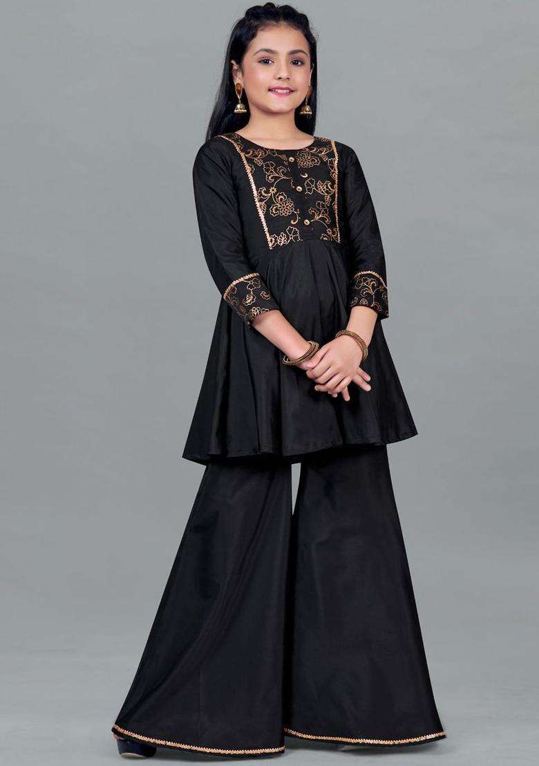 Black Embroidered Silk Kurta Set For Girls - Indya