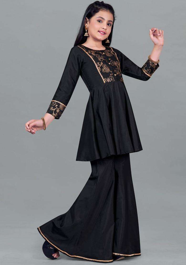Black Embroidered Silk Kurta Set For Girls - Indya