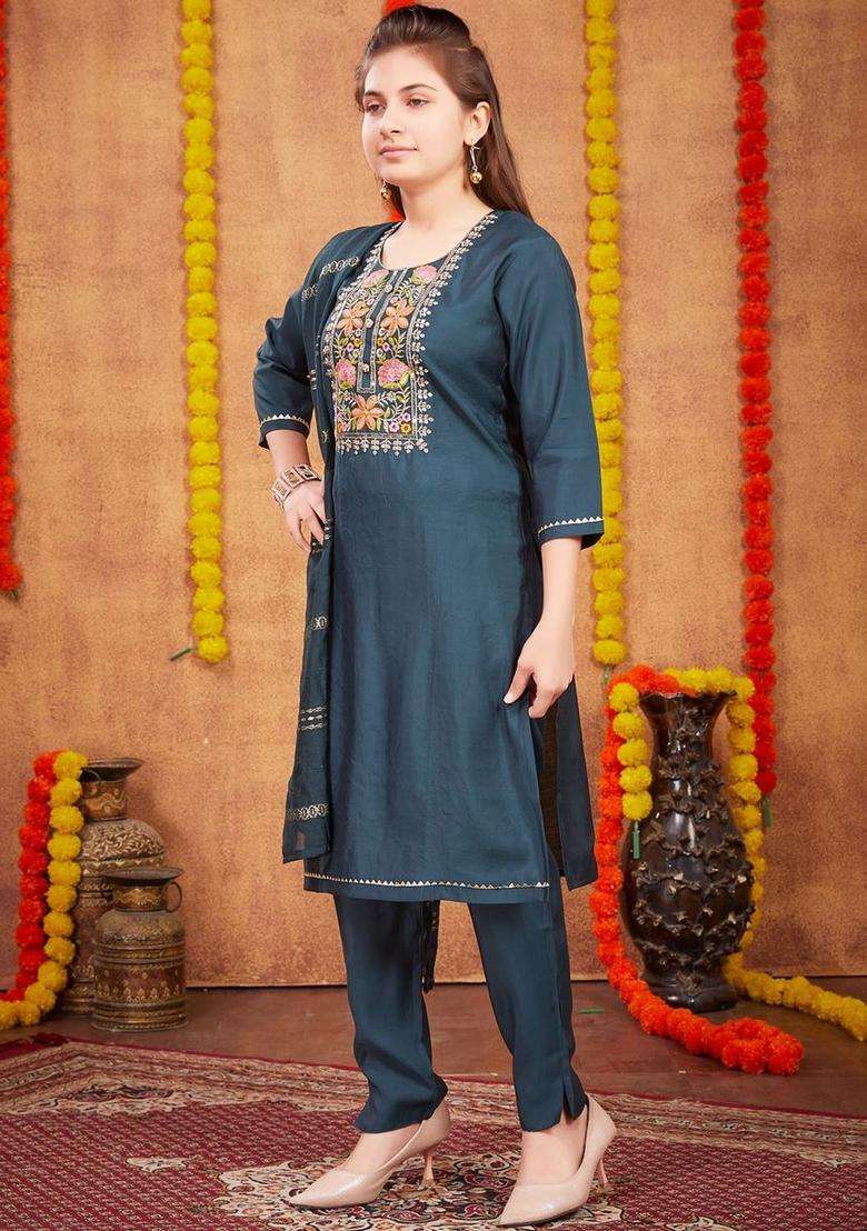 Green Embroidered Silk Kurta Set For Girls - Indya