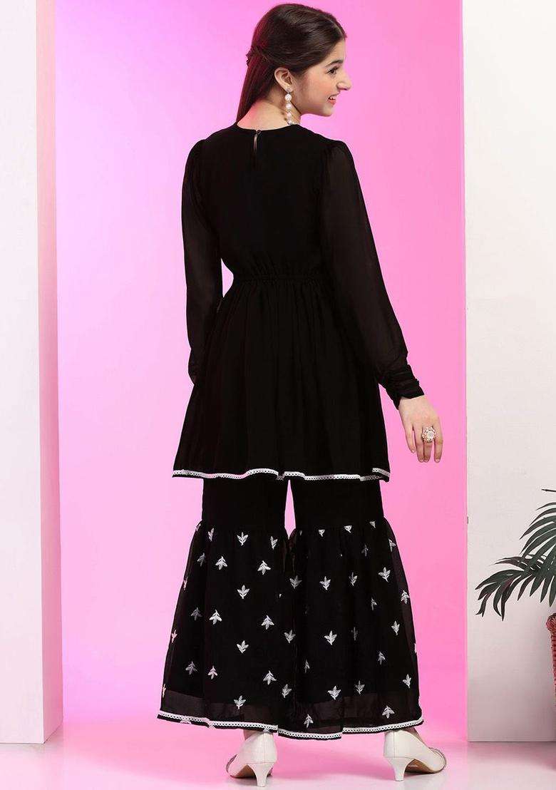Black Embroidered Georgette Kurta Set For Girls - Indya