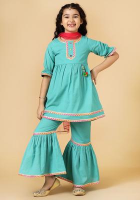 Green Solid Linen Kurta Set For Girls