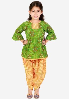 Green Printed Cotton Kurta Set For Girls
