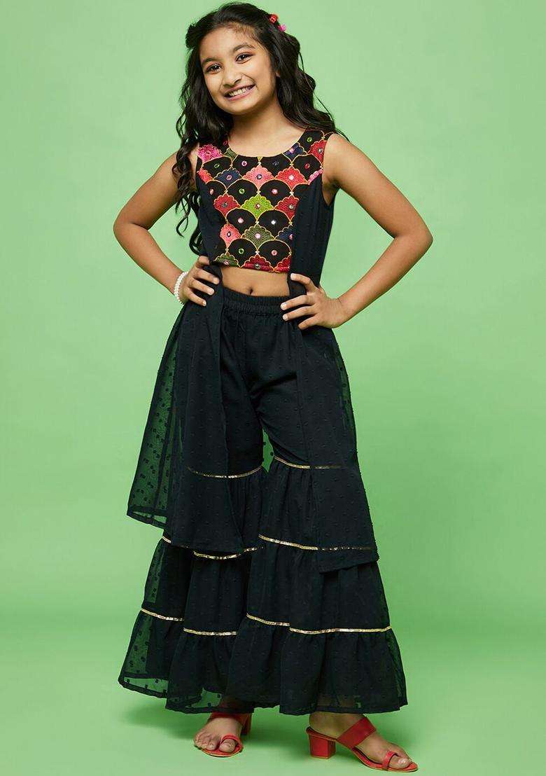 Black Embroidered Georgette Kurta Set For Girls - Indya