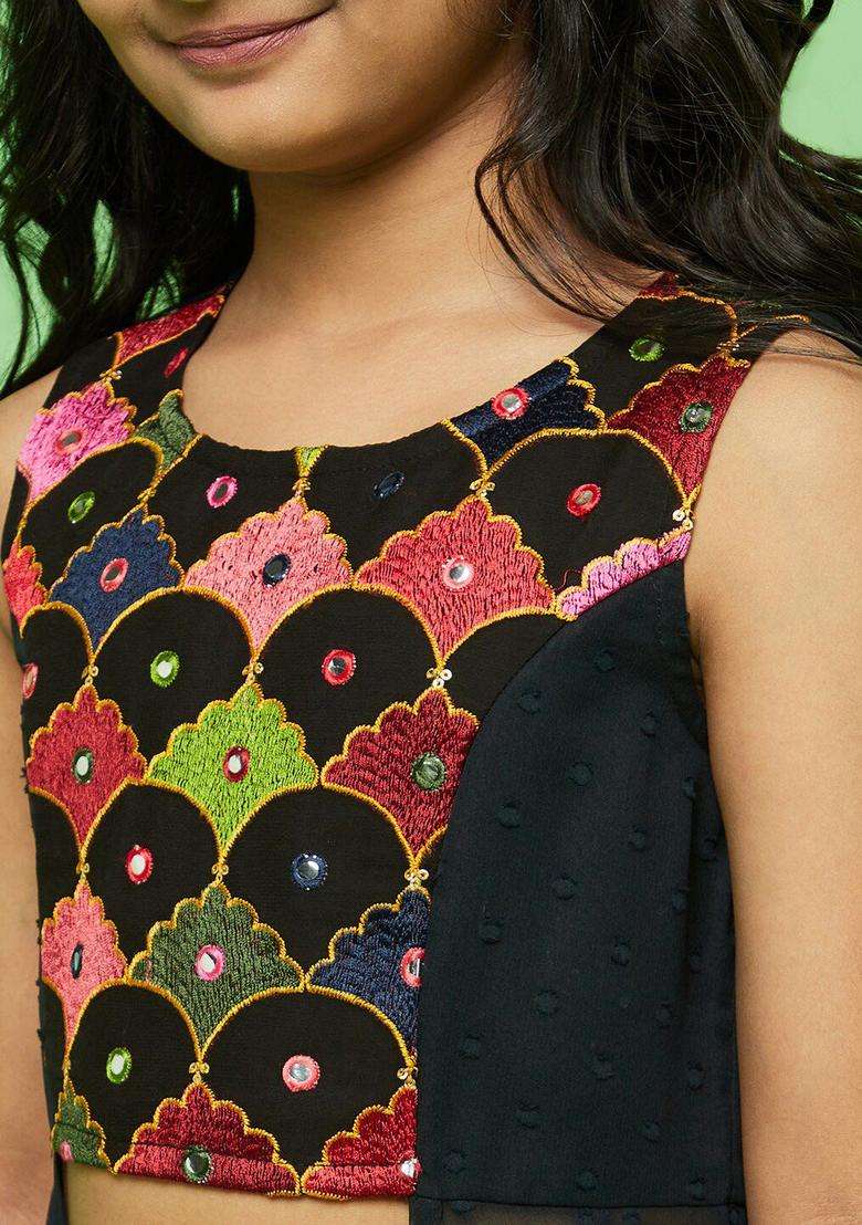 Black Embroidered Georgette Kurta Set For Girls - Indya
