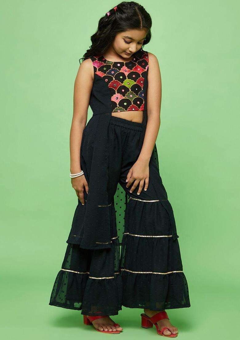 Black Embroidered Georgette Kurta Set For Girls - Indya