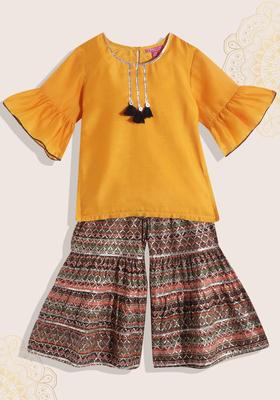 Yellow Solid Polyester Kurta Set For Girls