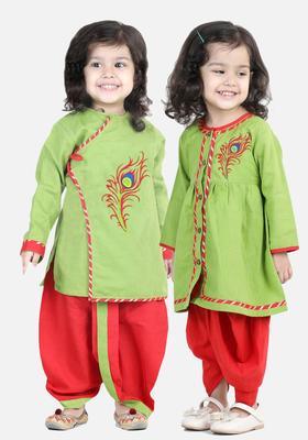 Green Solid Cotton Kurta Set For Girls