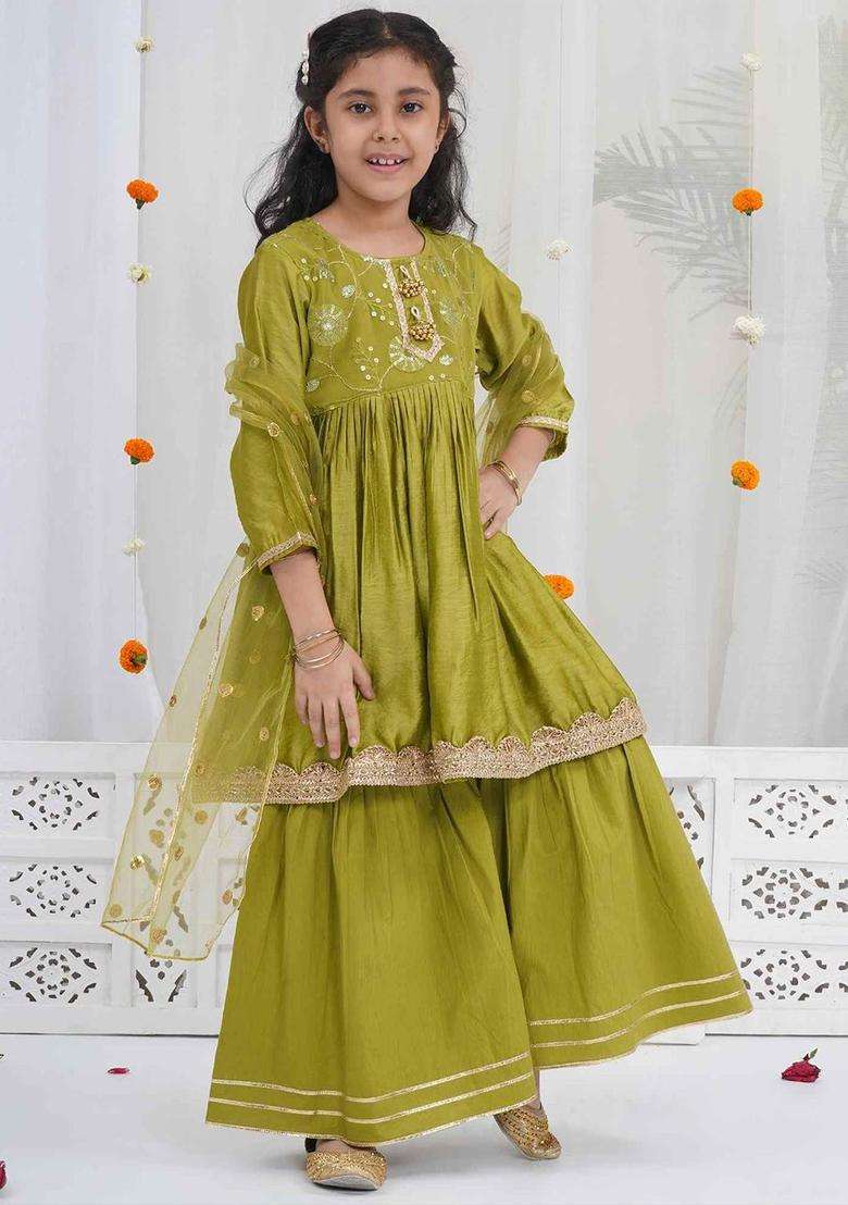 Green Embroidered Cotton Kurta Set For Girls - Indya