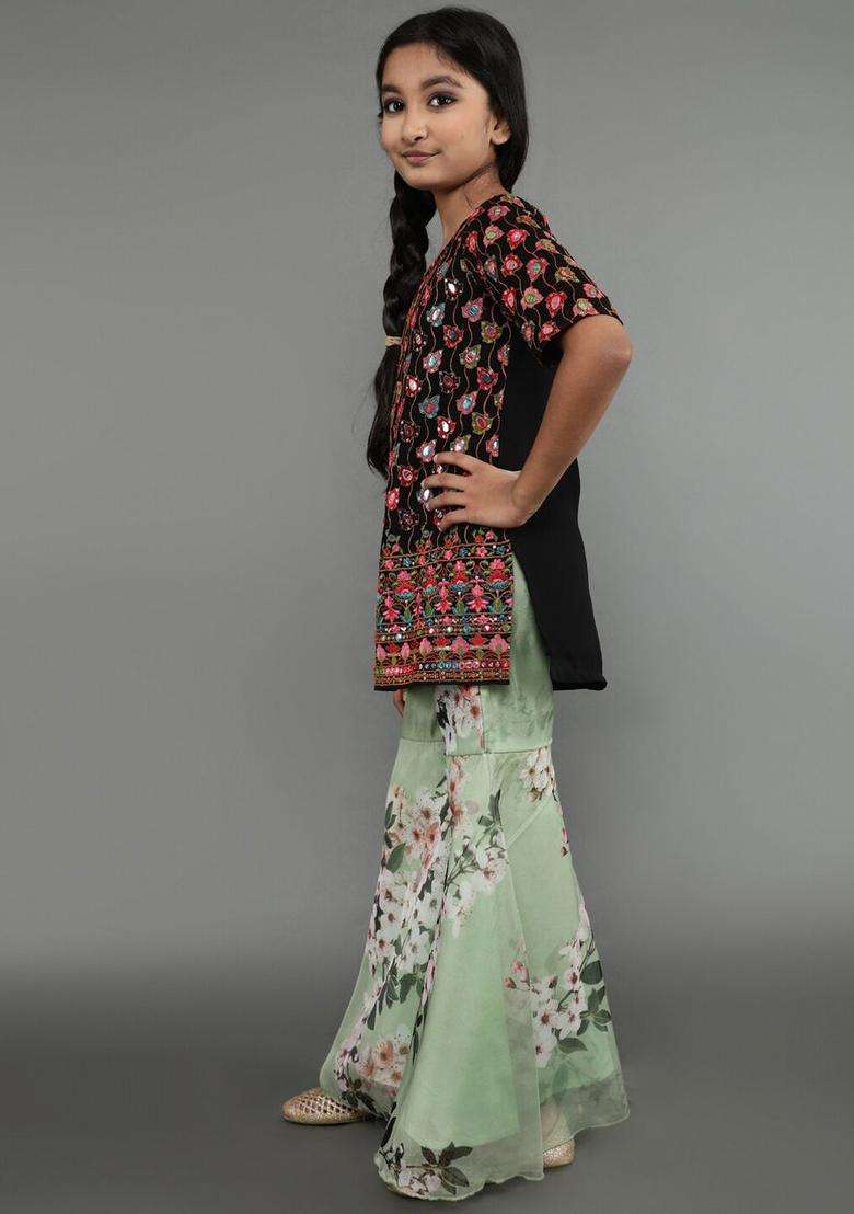 Black Embroidered Georgette Kurta Set For Girls - Indya