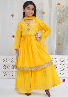 Yellow Solid Cotton Kurta Set For Girls