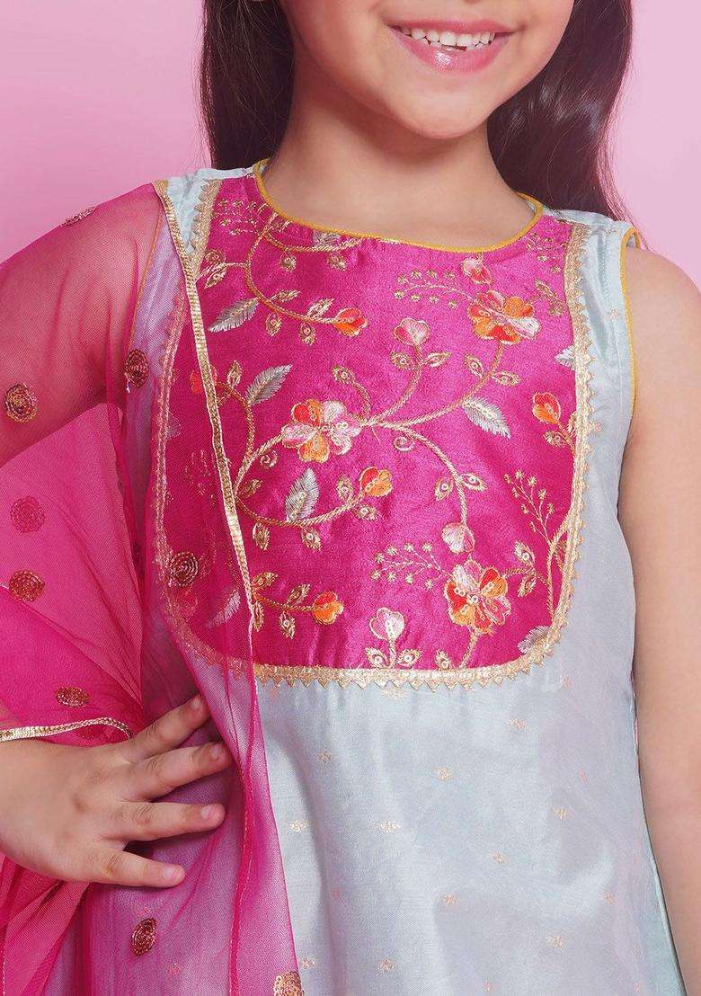 Green Embroidered Silk Kurta Set For Girls - Indya
