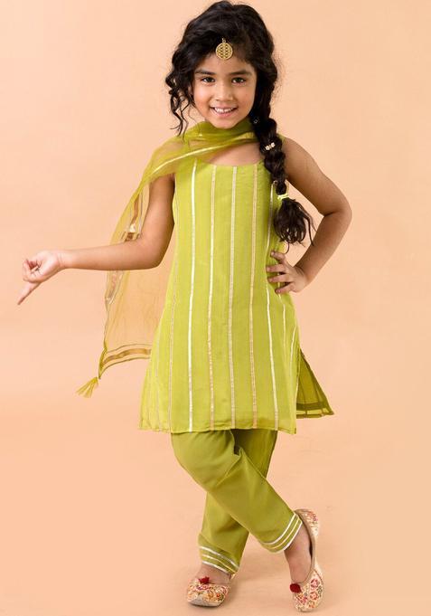 Green Self Design Cotton Kurta Set For Girls — view on Indya