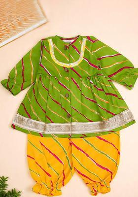 Green Printed Cotton Kurta Set For Girls