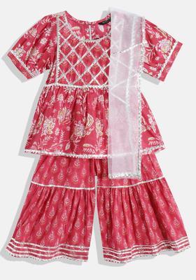 Red Printed Cotton Kurta Set For Girls