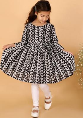 Black Embroidered Cotton Kurta Set For Girls