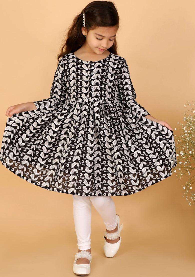 Black Embroidered Cotton Kurta Set For Girls - Indya