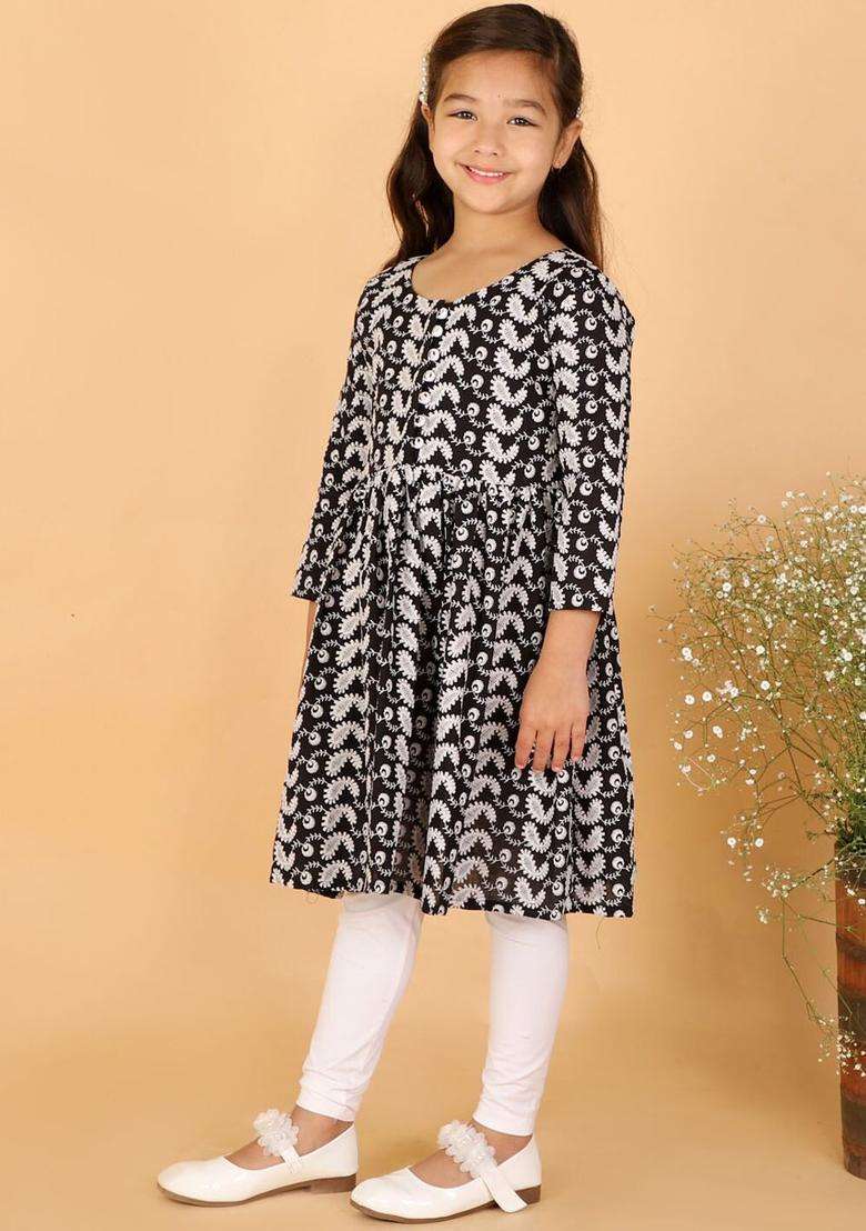 Black Embroidered Cotton Kurta Set For Girls - Indya
