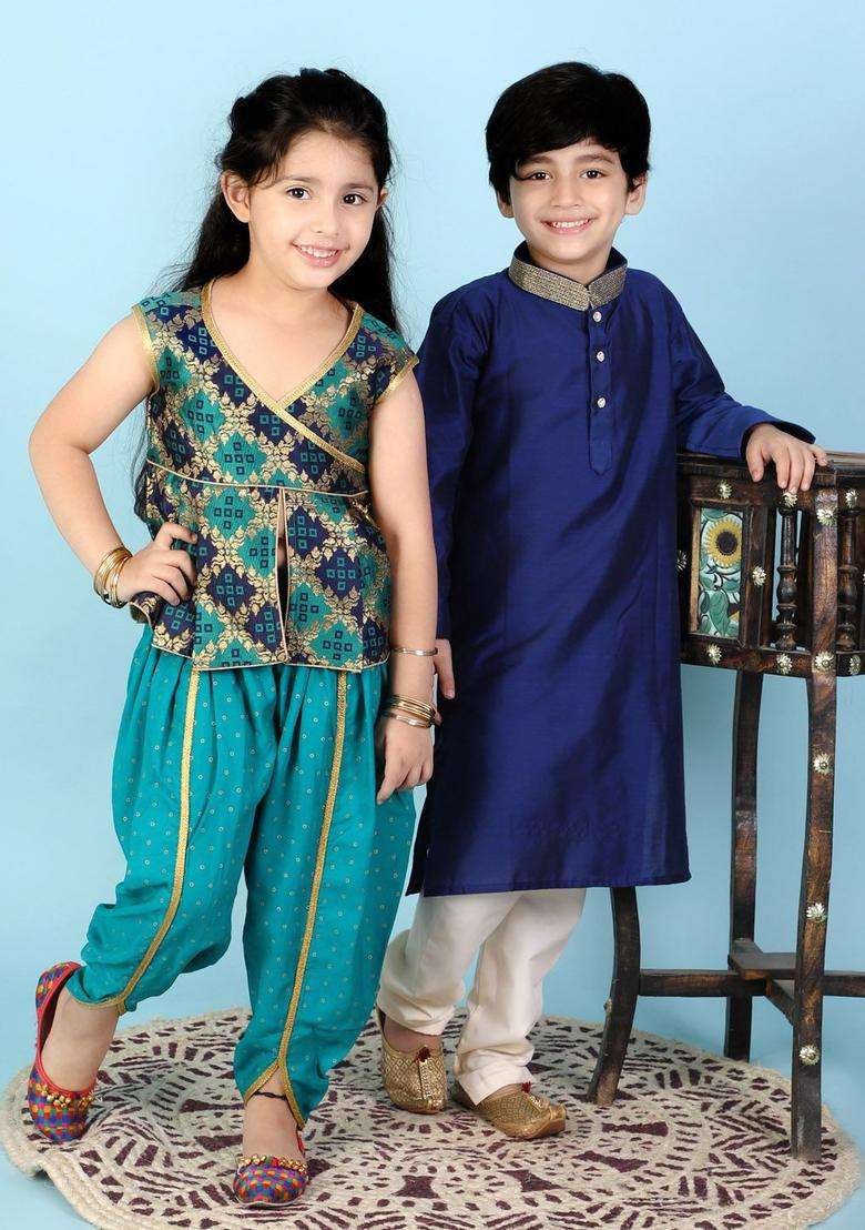 Green Embroidered Silk Kurta Set For Girls - Indya