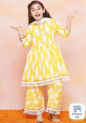 Yellow Printed Cotton Kurta Set For Girls