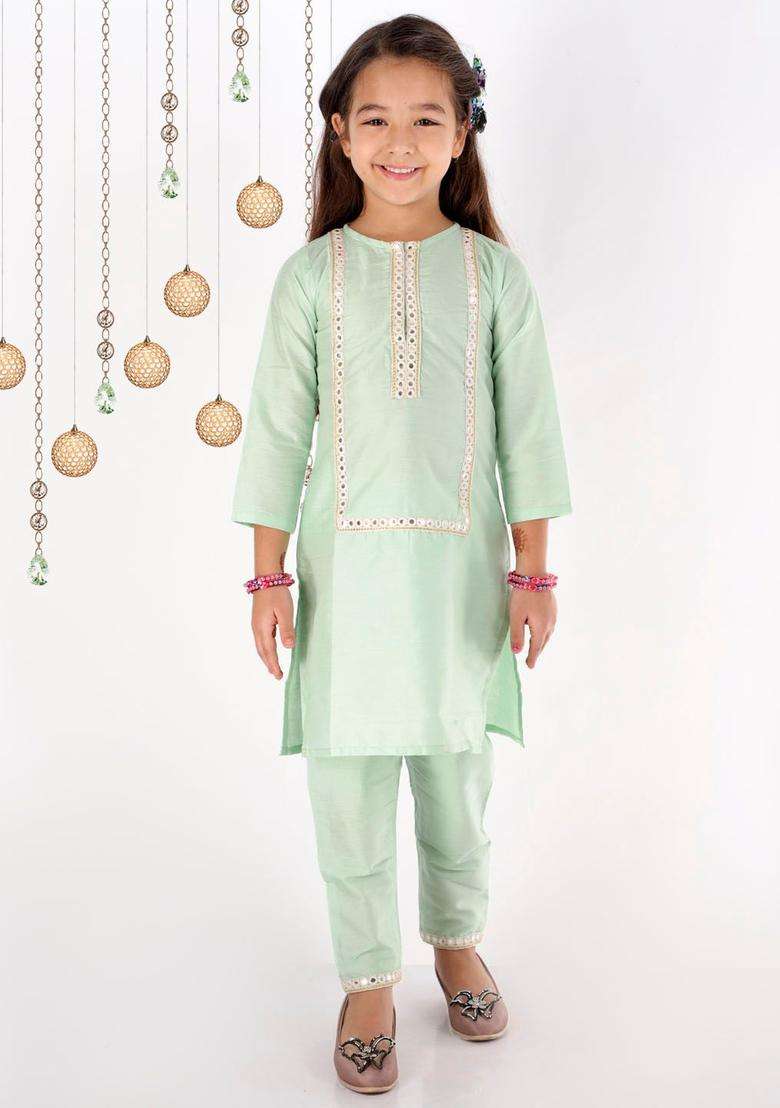 Green Embroidered Viscose Kurta Set For Girls - Indya