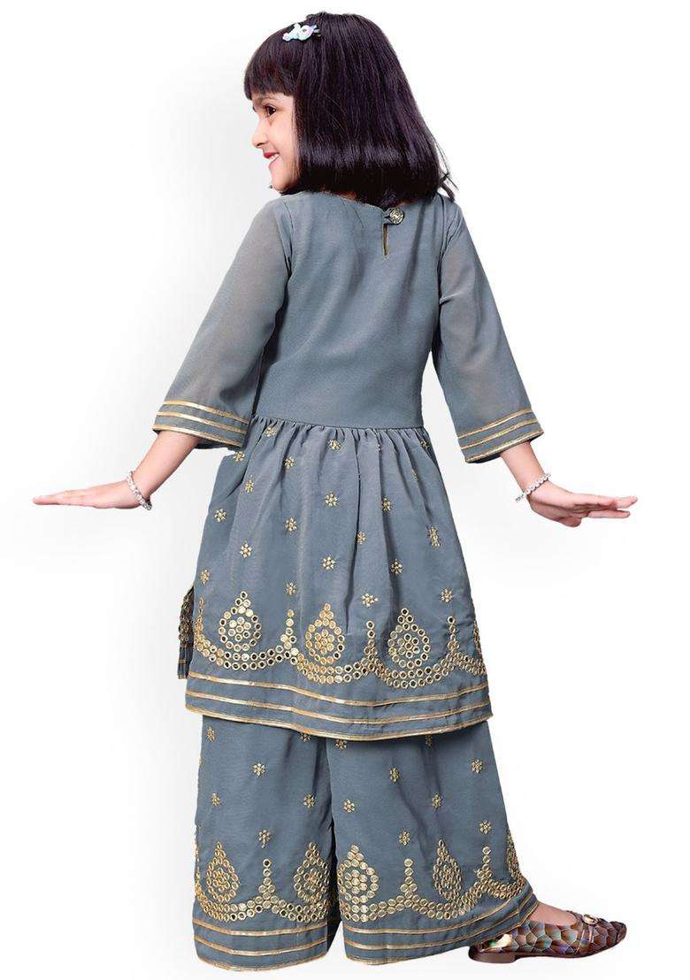 Grey Embroidered Georgette Kurta Set For Girls - Indya
