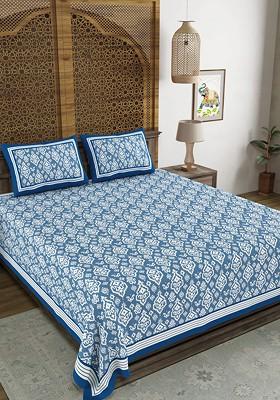 Blue Ethnic Motifs Printed Cotton 210 Tc King Bedsheet And 2 Pillow Covers