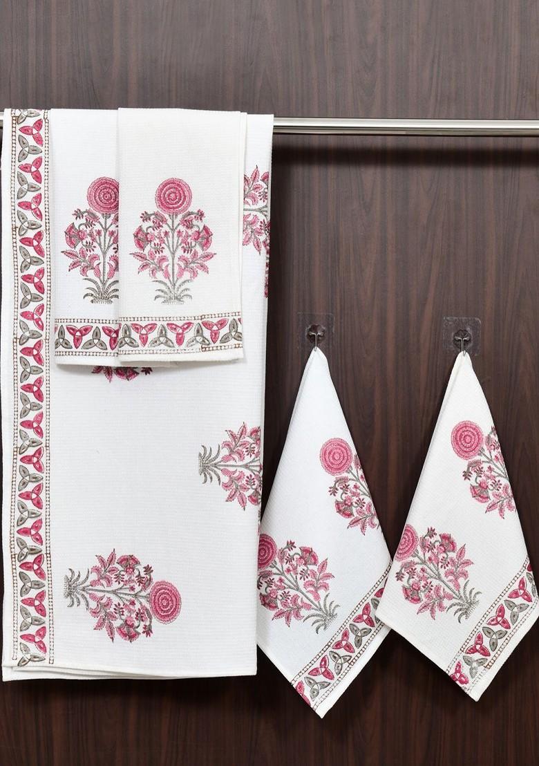 Pink And White 5 Piece Printed Cotton 210 Gsm Towel Set