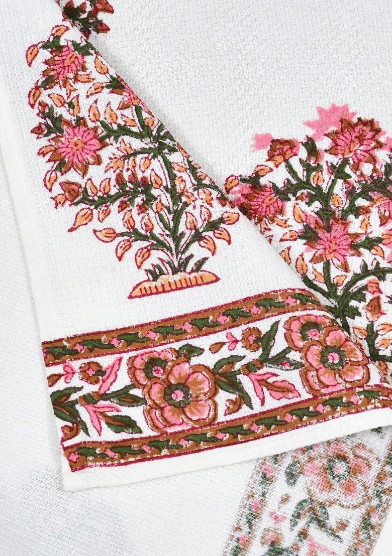 Peachcoloured And White 5 Piece Printed Cotton 210 Gsm Towel Set