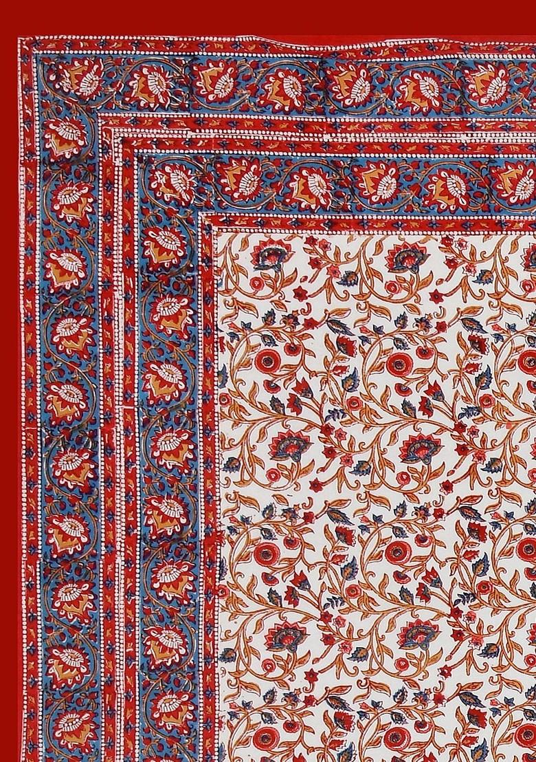 White And Red Ethnic Motifs Cotton 210 Tc King Bedsheet With 2 Pillow Covers