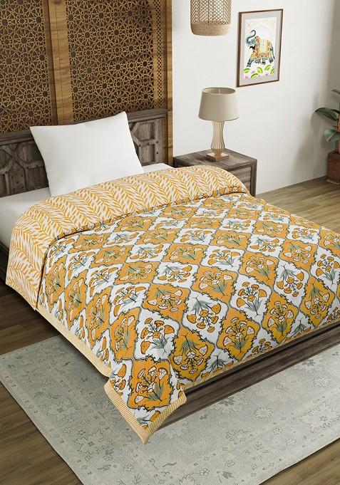 Yellow And White Ethnic Motifs Mild Winter 350 Gsm Single Bed Quilt