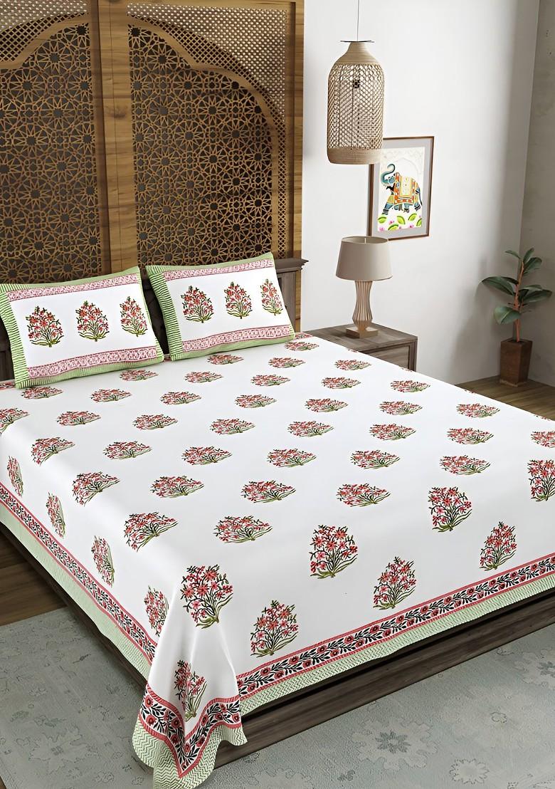 Green And White Ethnic Motifs Cotton 210 Tc King Bedsheet And 2 Pillow Covers