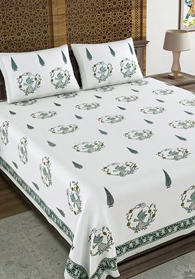 Green And White Ethnic Motifs 210 Tc King Bedsheet With 2 Pillow Covers