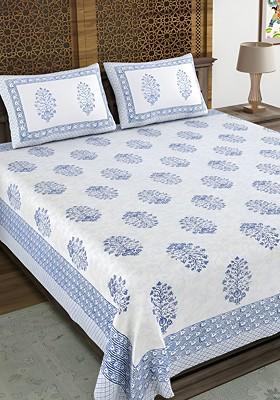 White And Blue Floral Cotton180 Tc King Bedsheet With 2 Pillow Covers