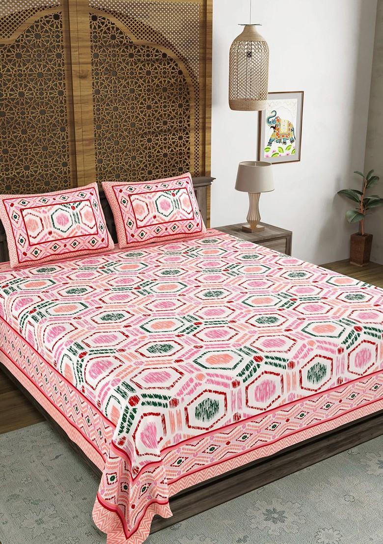 Pink And Green Geometric Cotton 210 Tc King Bedsheet And 2 Pillow Covers