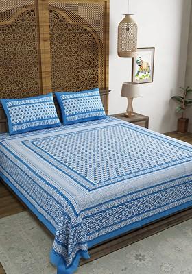 Blue And White Ethnic Motifs Printed 210 Tc King Bedsheet And 2 Pillow Covers