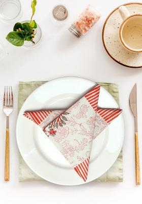 White And Pink 6 Pieces Floral Printed Cotton Table Napkins