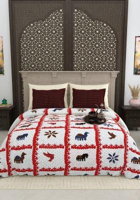 White And Red Ethnic Motifs 210 Tc King Bedsheet With 2 Pillow Covers