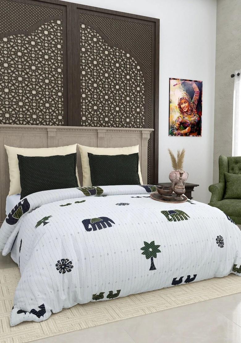 White And Black Ethnic Motifs 210 Tc King Bedsheet With 2 Pillow Covers