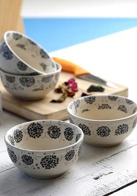 Off White And Black Set Of 4 Printed Ceramic Serving Bowl