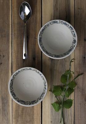 Off White And Blue Set Of 2 Printed Ceramic Serving Bowl