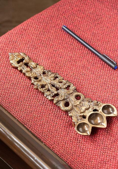 The Sizzling Gold Toned Serpent Design Hand Etched Ghee Pooja Hawan Spoon
